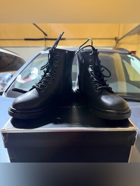 “New” Madden Girl PALOOMA Lace-Up Combat Boots size6